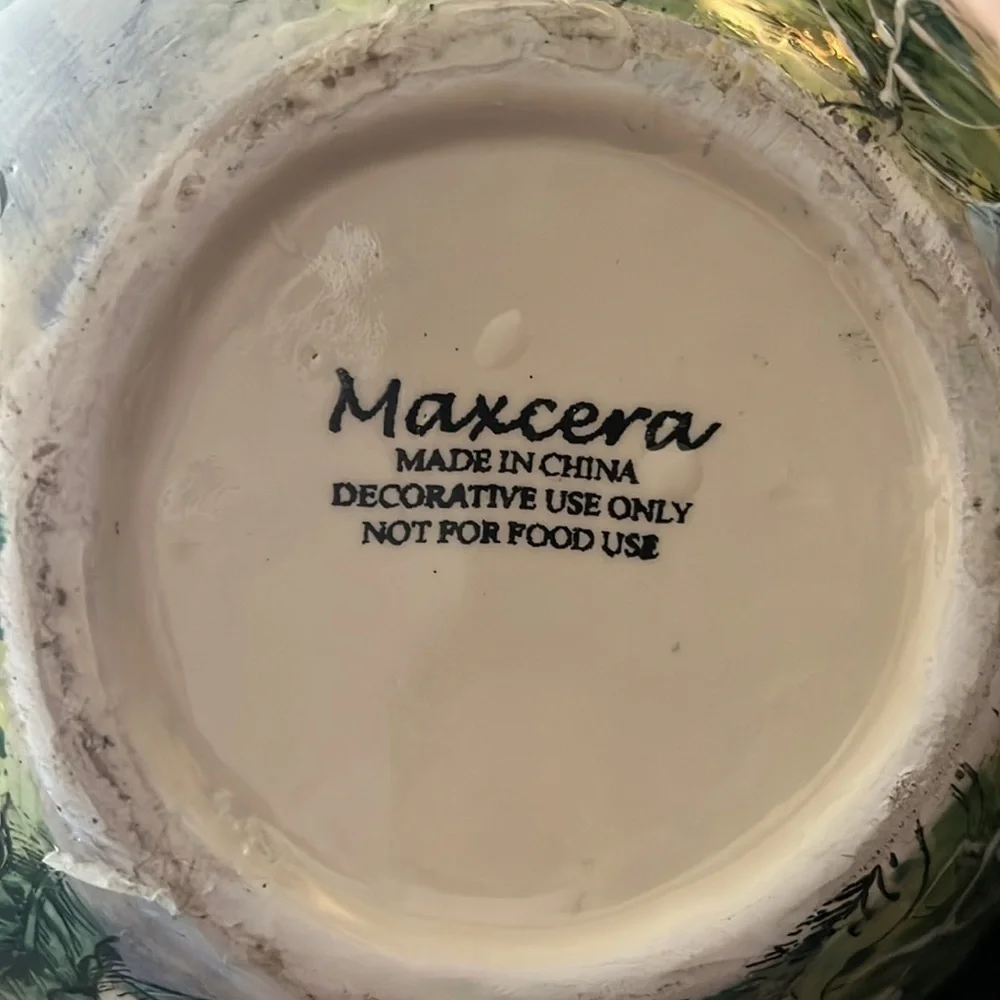 Maxcera Pottery Large Hand Painted Pot with Jungle Animals & Scenes